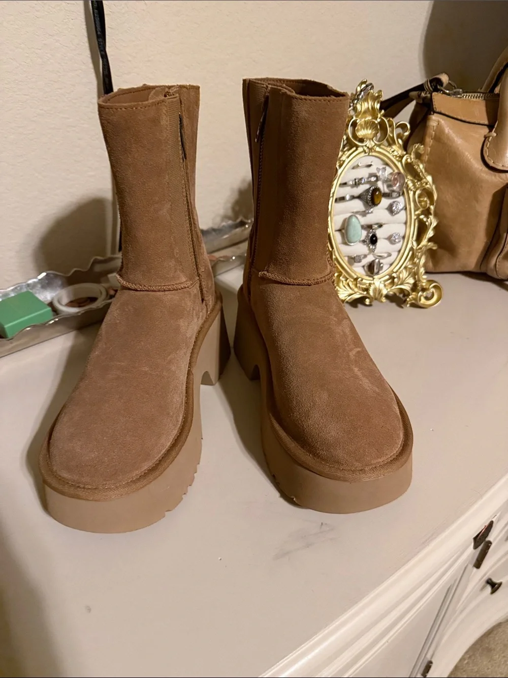 UGG Women's Suede Platform Ankle Boots in Chestnut Brown